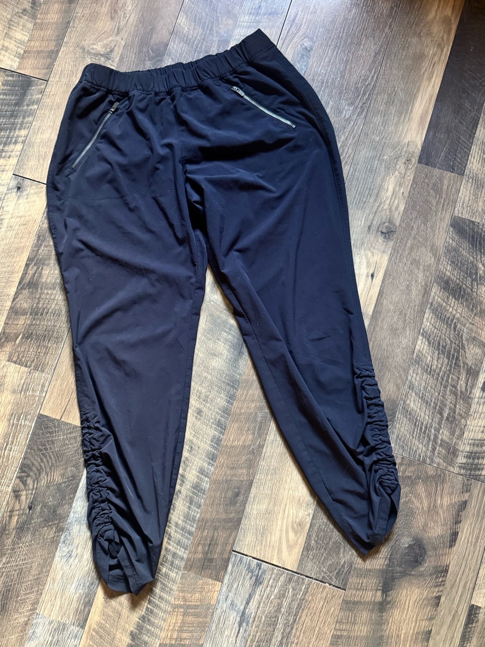 Athleta Black Elastic Waist Zip Pocket Pants